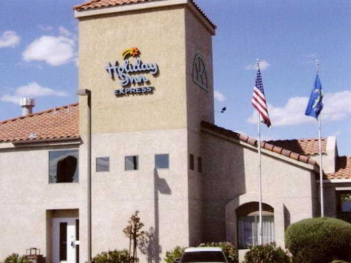 Hotel Baymont By Wyndham Barstow Historic Route 66 Exterior foto